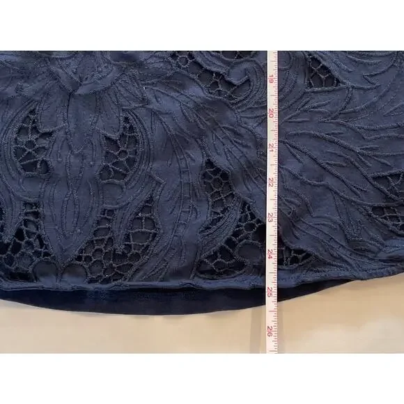 J. Jill Navy Embroidered Cut Out Overlay Sleeveless Tank/Blouse, Size L - Picture 11 of 11